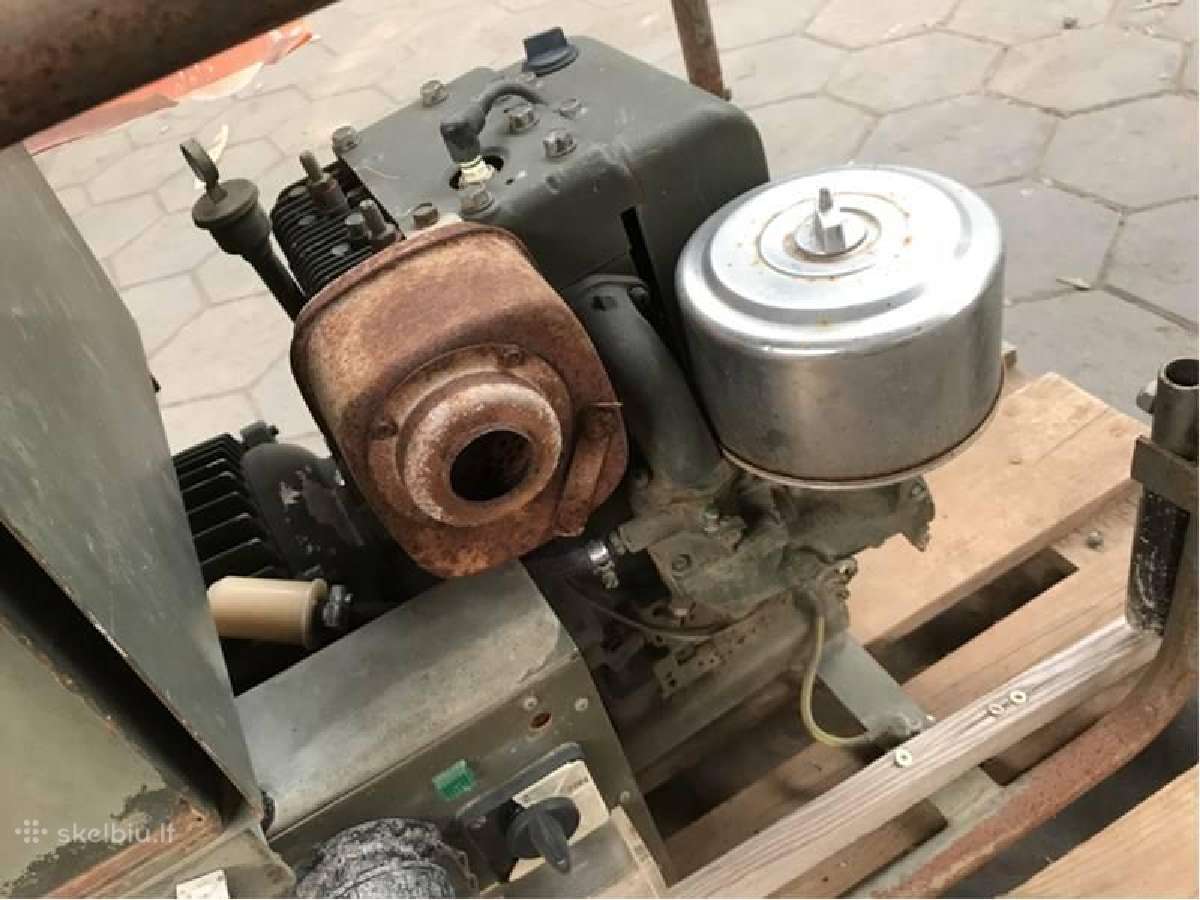 Kariniai Vokiški Generatoriai 4kw